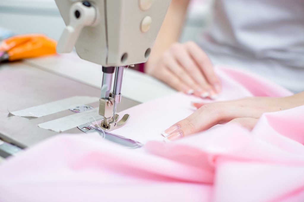 Sewing Class devenir couturière de chez soi et en partant de 0 Ahly